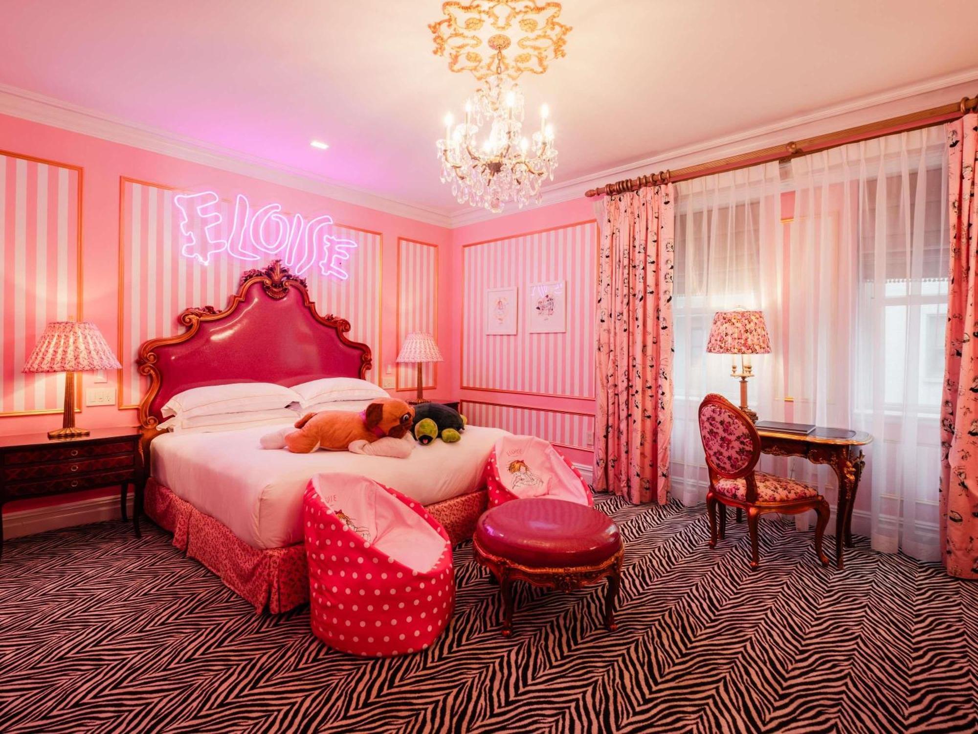 Eloise King Room